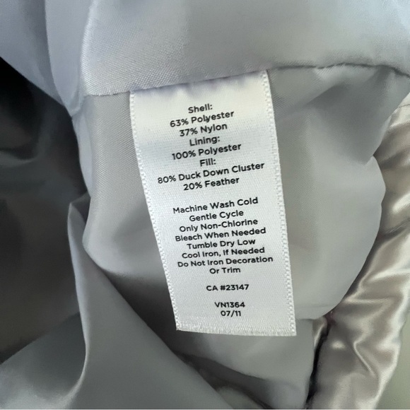 Talbots Metallic Silver puffer vest Duck down filled medium Pockets Full Zip - Picture 11 of 11